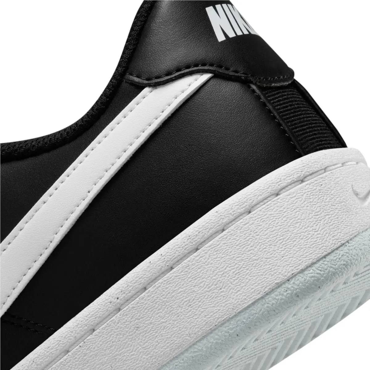 Nike shoes - Black 1