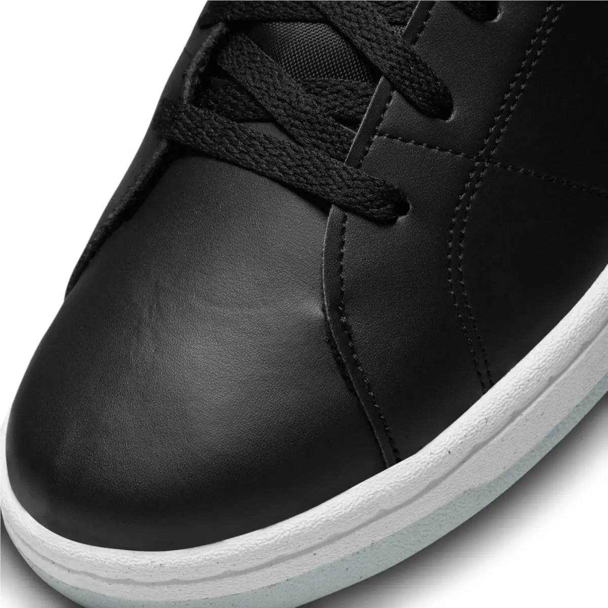 Nike shoes - Black 3