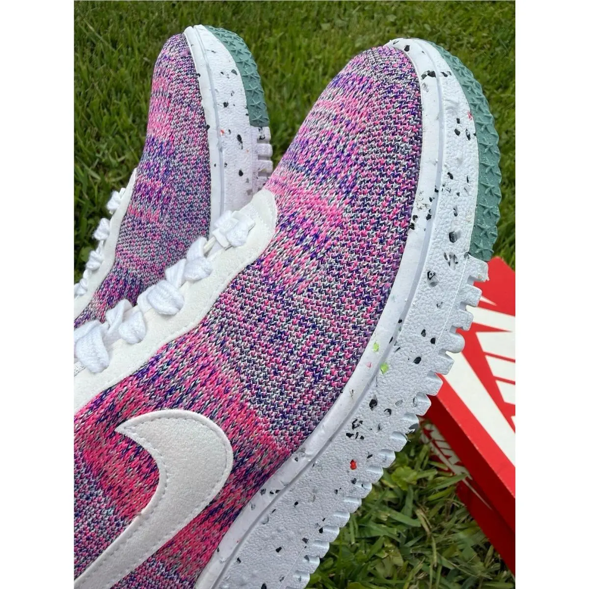 Nike shoes - Nike Essentialist - Essentialist - PINK / WHITE 2
