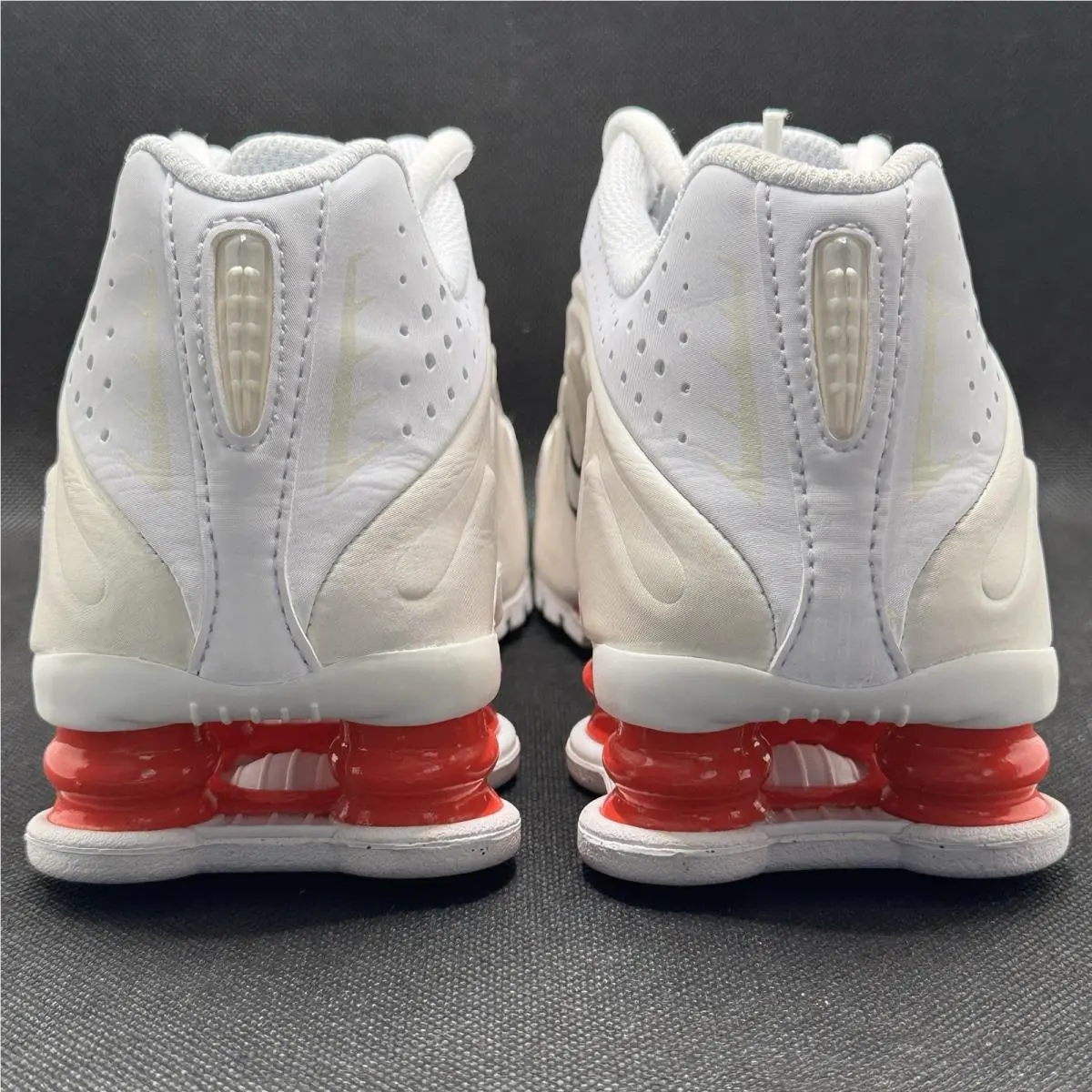 Nike shoes - Nike Shox R4 - Shox - White / Red 14