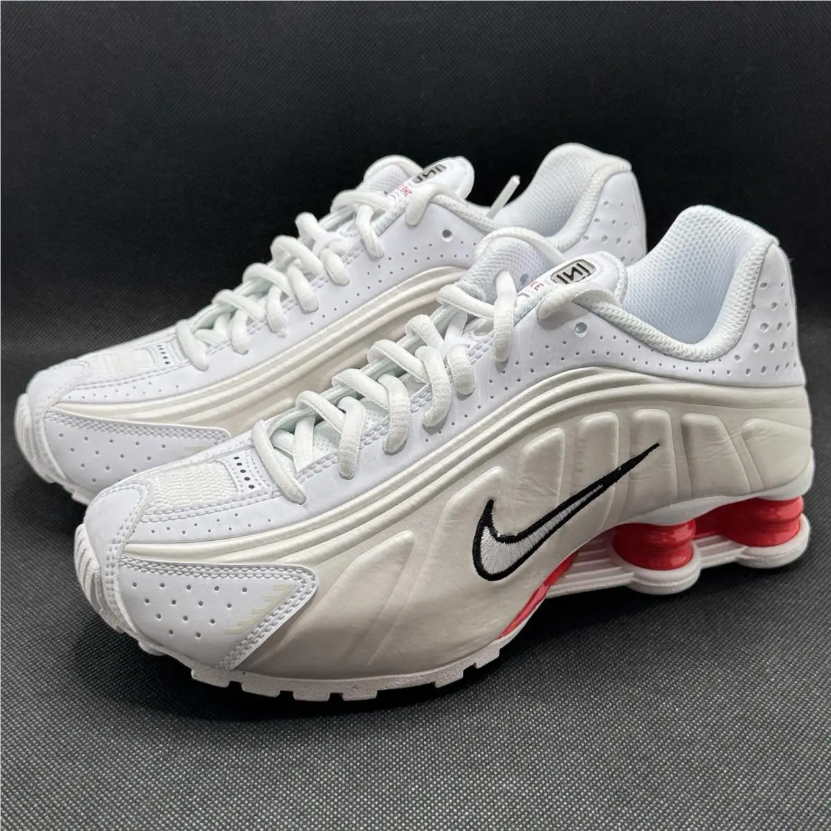 Nike shoes - Nike Shox R4 - Shox - White / Red 0
