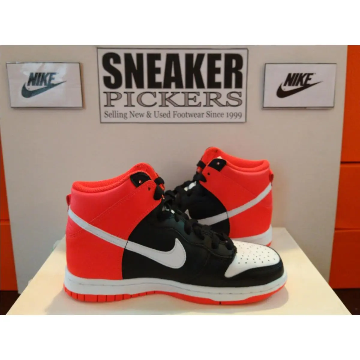 Nike shoes - Black / Orange 7