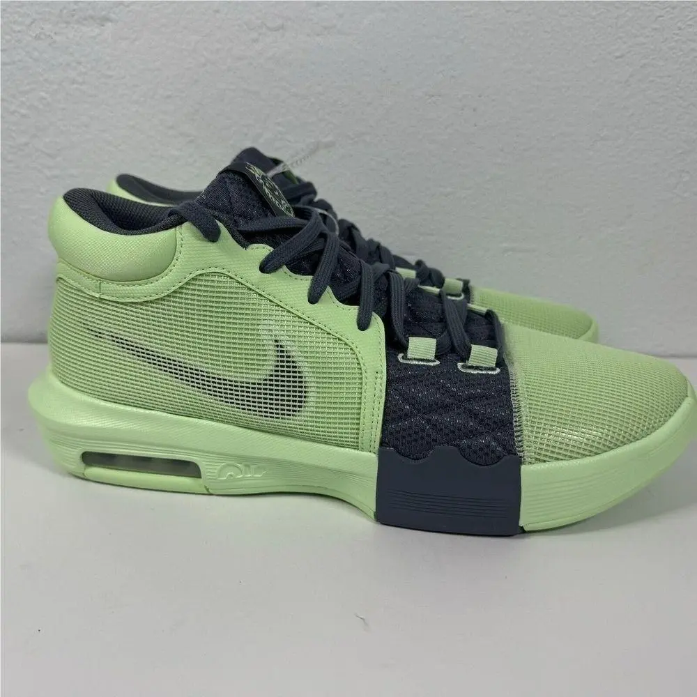 Nike Lebron Witness 8 Basketball Vapor Green White Carbon Size 13 FB2239 300