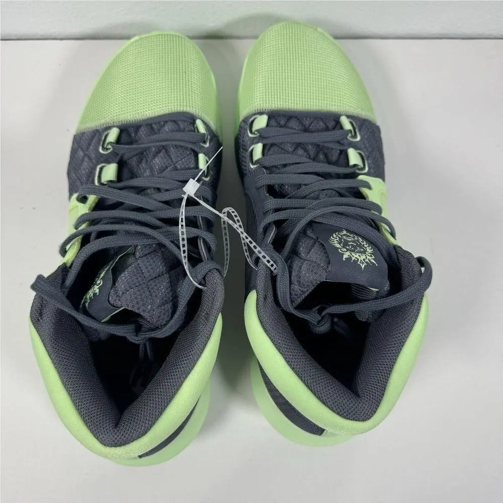 Nike shoes - Green 2