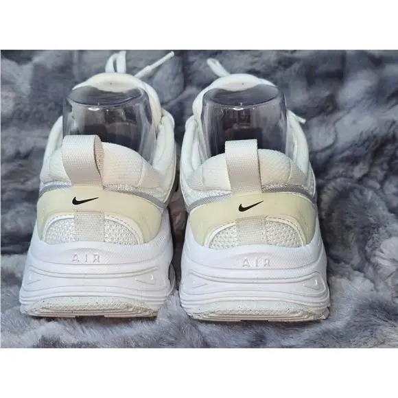 Nike shoes - Nike Air Max Bliss - Air Max Bliss - White 1