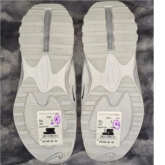 Nike shoes - Nike Air Max Bliss - Air Max Bliss - White 4
