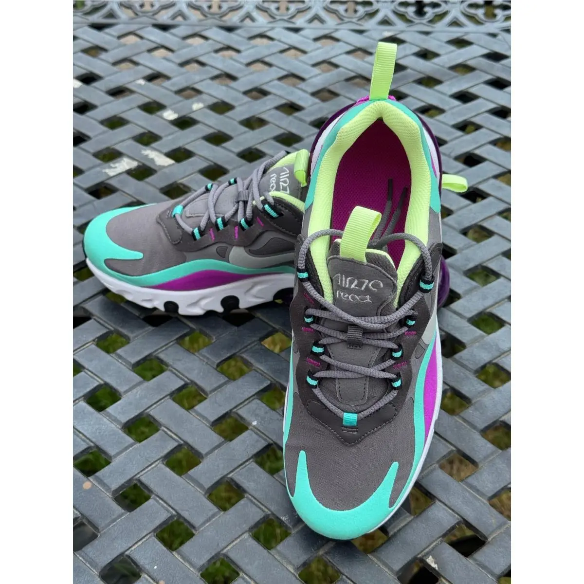Nike shoes - Gray 3