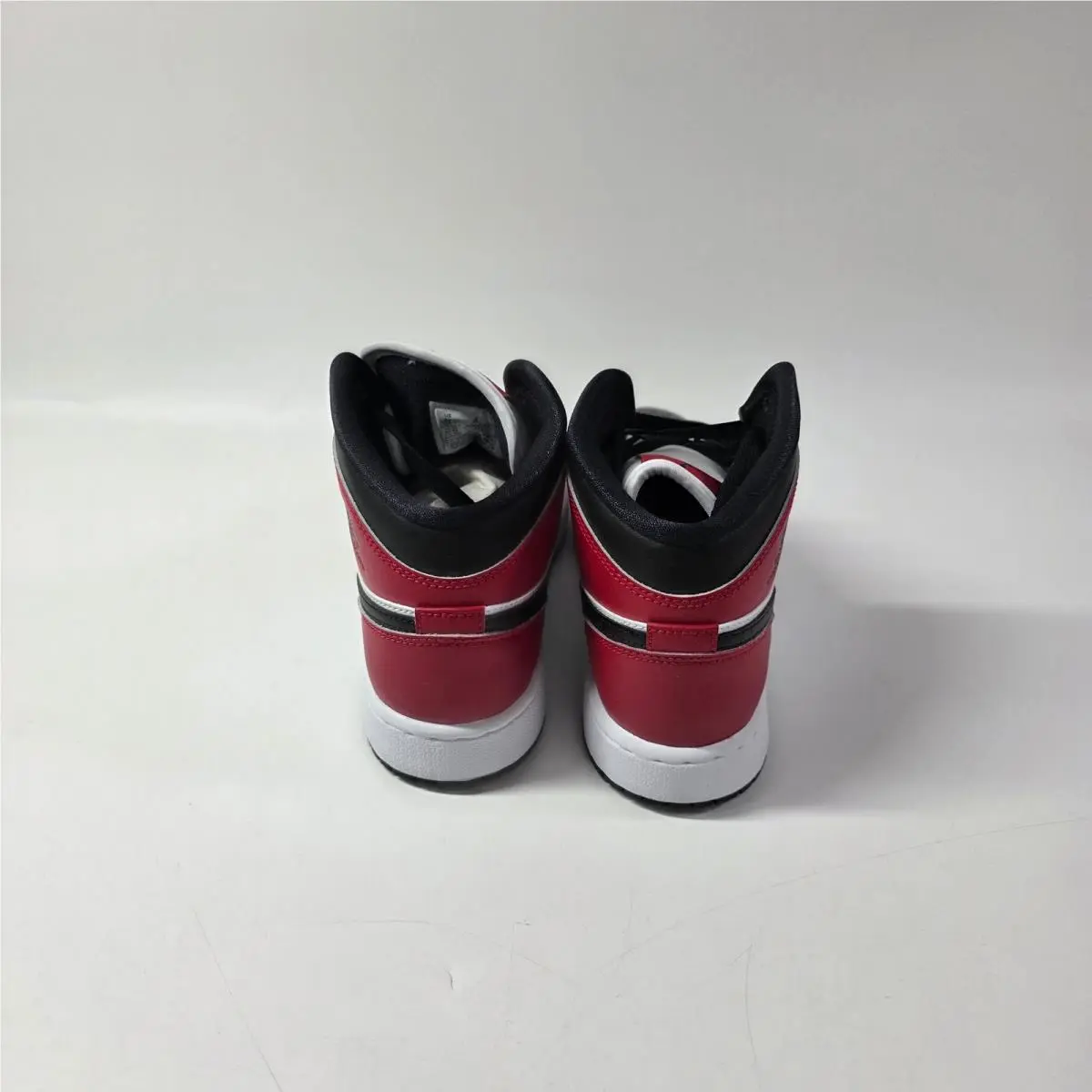 Nike shoes - AIR JORDAN 1 MID - AIR MID - 554725-069 0