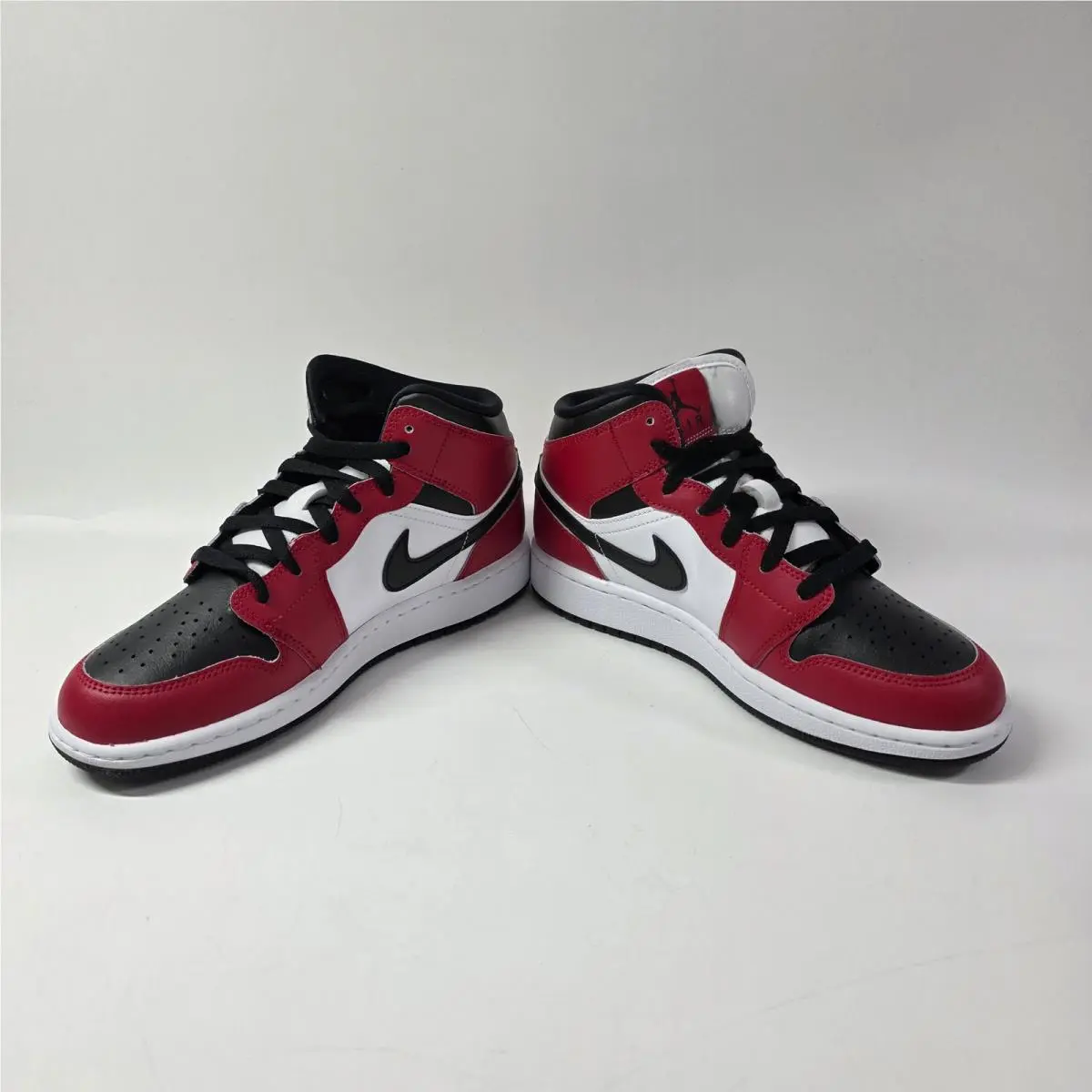 Nike shoes - AIR JORDAN 1 MID - AIR MID - 554725-069 3