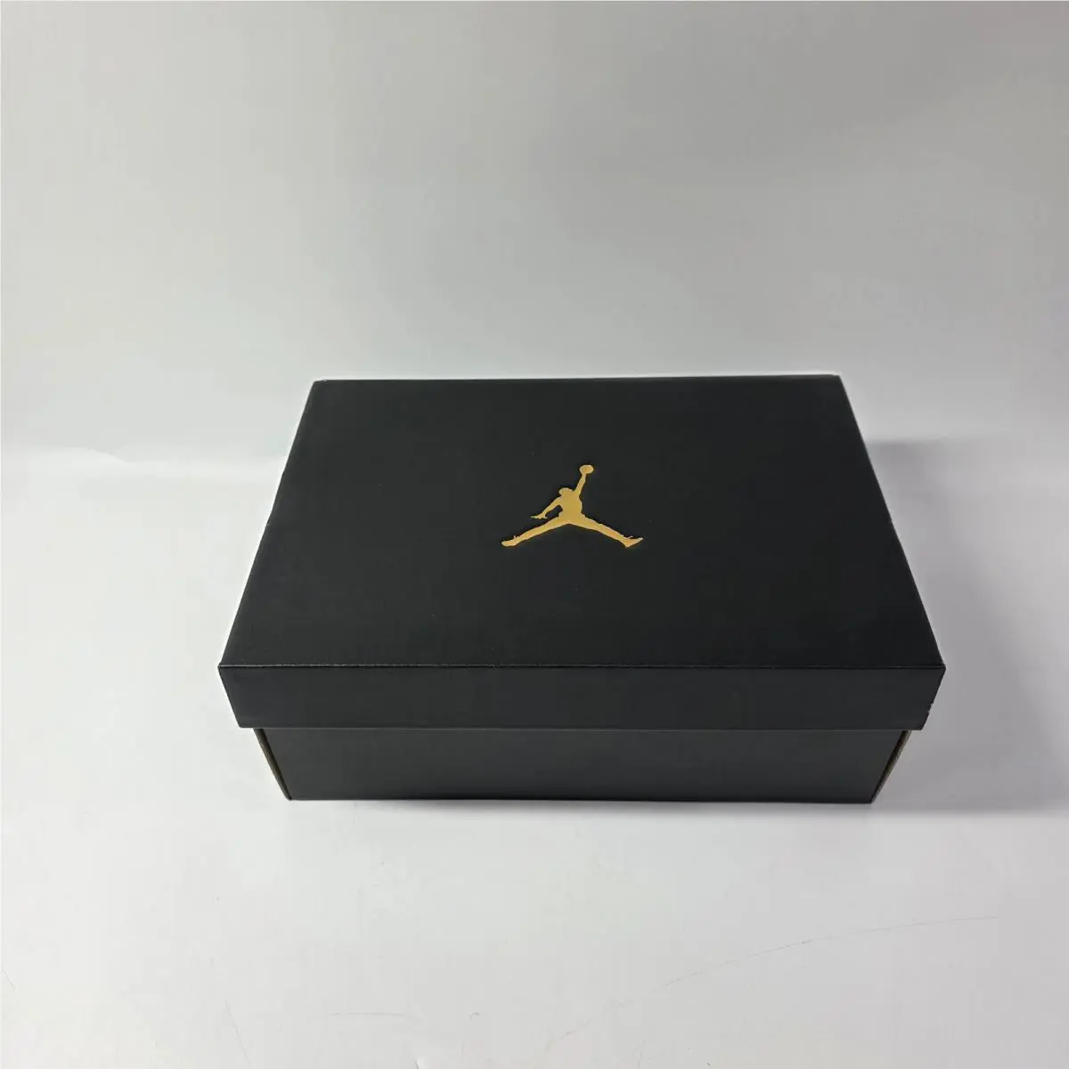 Nike shoes - AIR JORDAN 1 MID - AIR MID - 554725-069 4