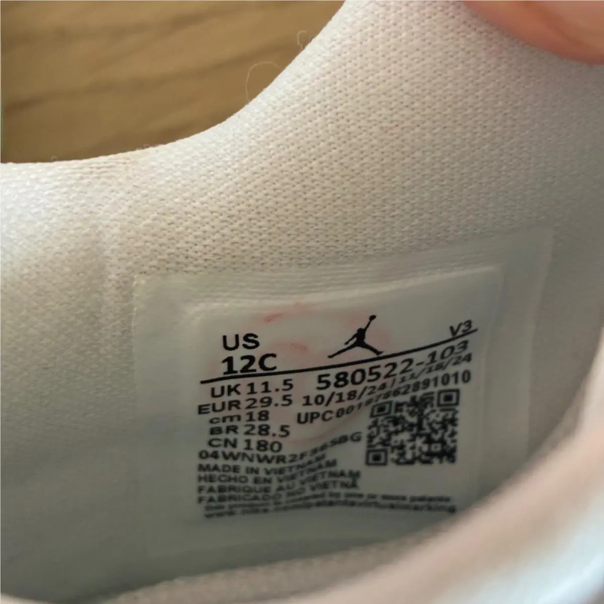Nike shoes - Jordan 11 Retro Low Igloo - White 1