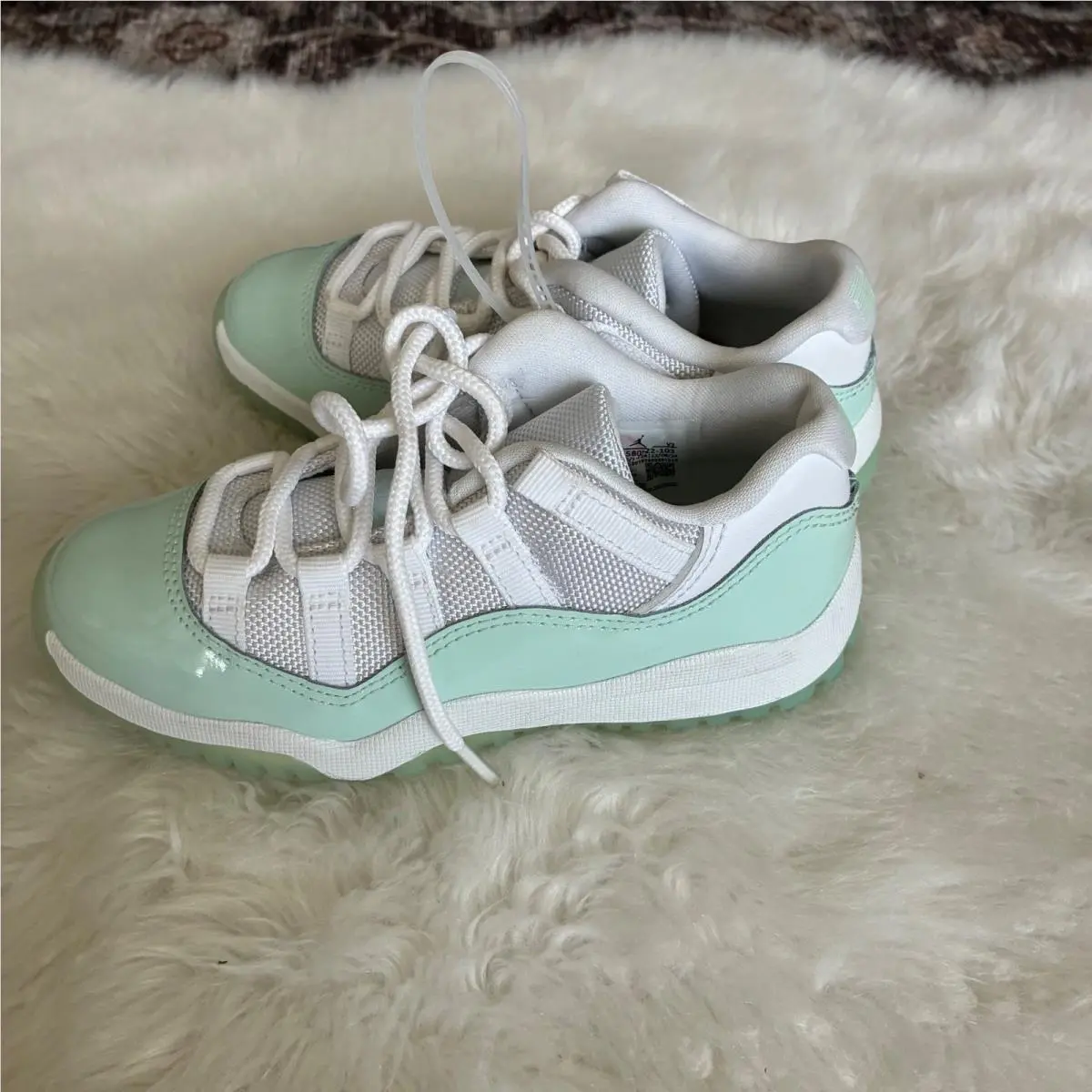 Nike shoes - Jordan 11 Retro Low Igloo - White 4