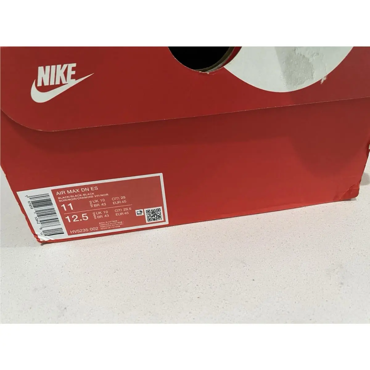 Nike shoes - Black/Bright Crimson 3