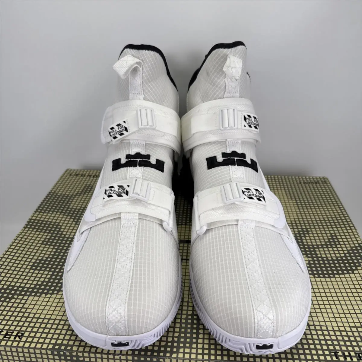 Nike shoes - Nike LeBron Soldier XIII - LeBron Soldier XIII - Black & White 2
