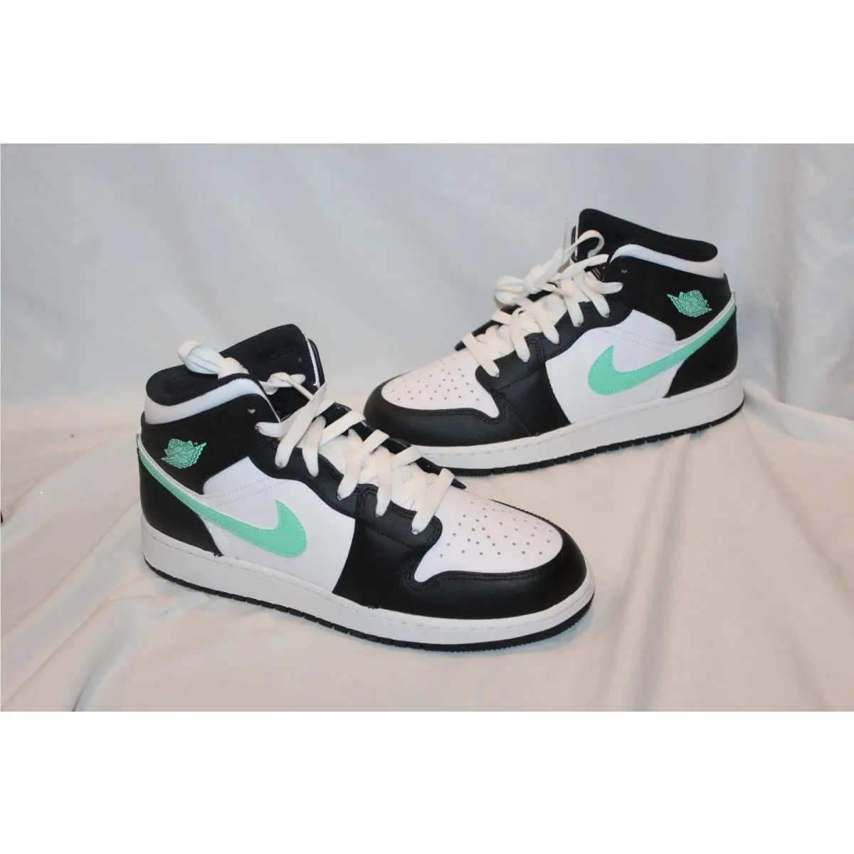 Nike shoes - MID GS - MID - WHITE BLACK GREEN 0