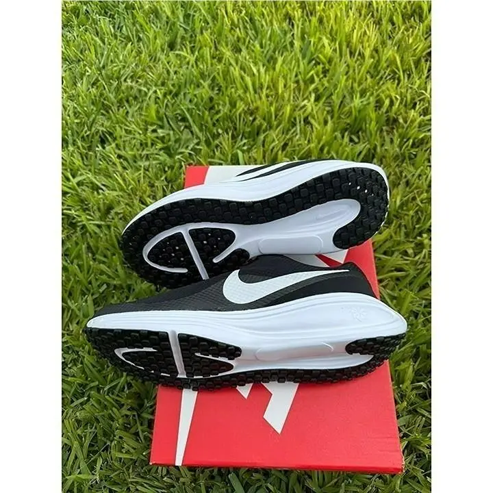 Nike shoes - Nike Revolution - Revolution - black / white 3