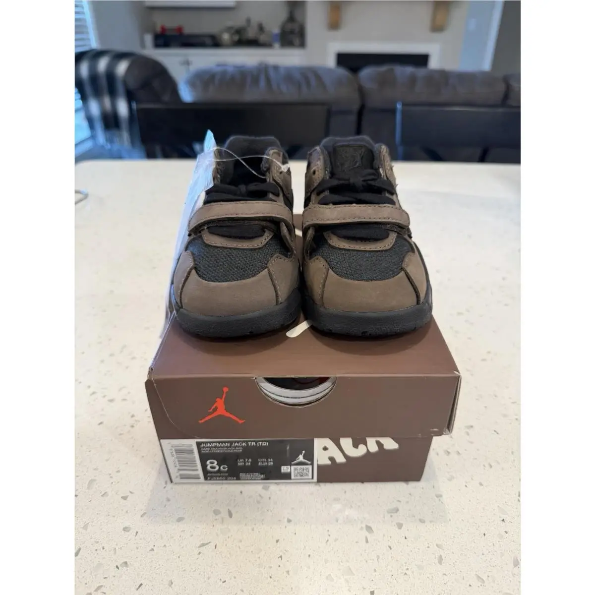 Nike shoes - Jordan Jumpman - Jumpman - Brown 1