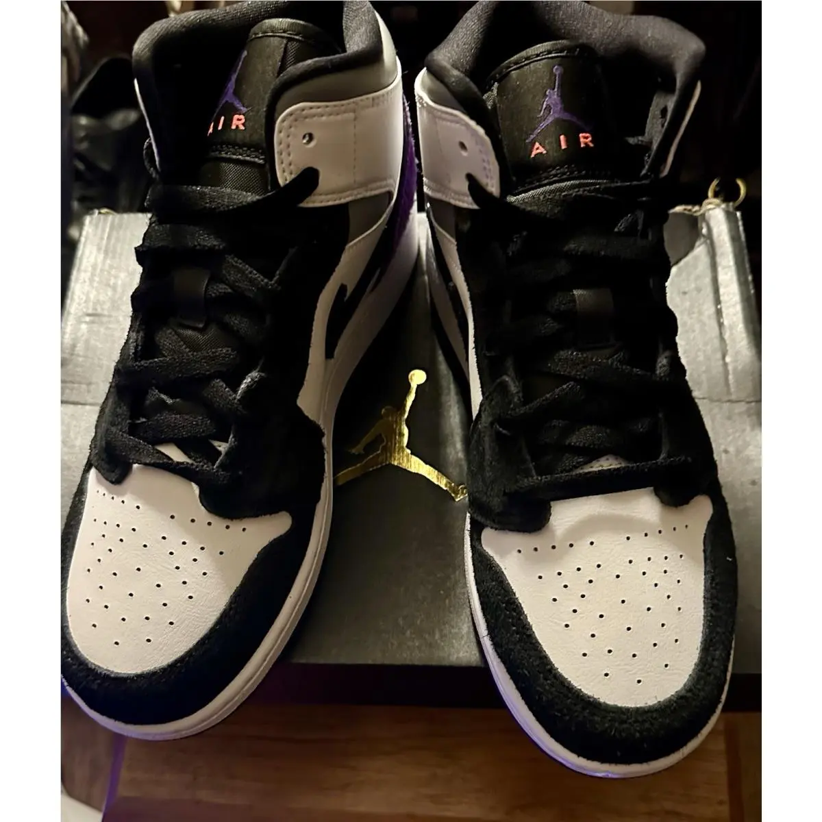 Nike shoes - Air Jordan 1 Mid SE - BQ6931-105 - Purple 1