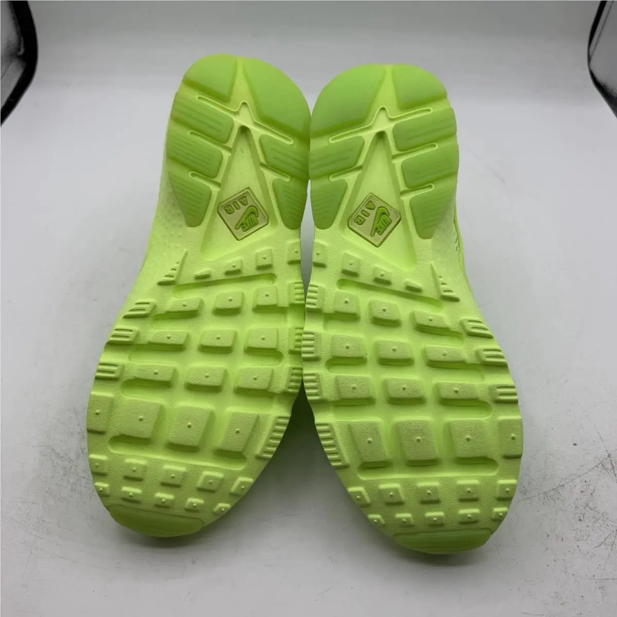 Nike shoes - Nike Air Huarache - Air Huarache - 833292-300 - Green 8