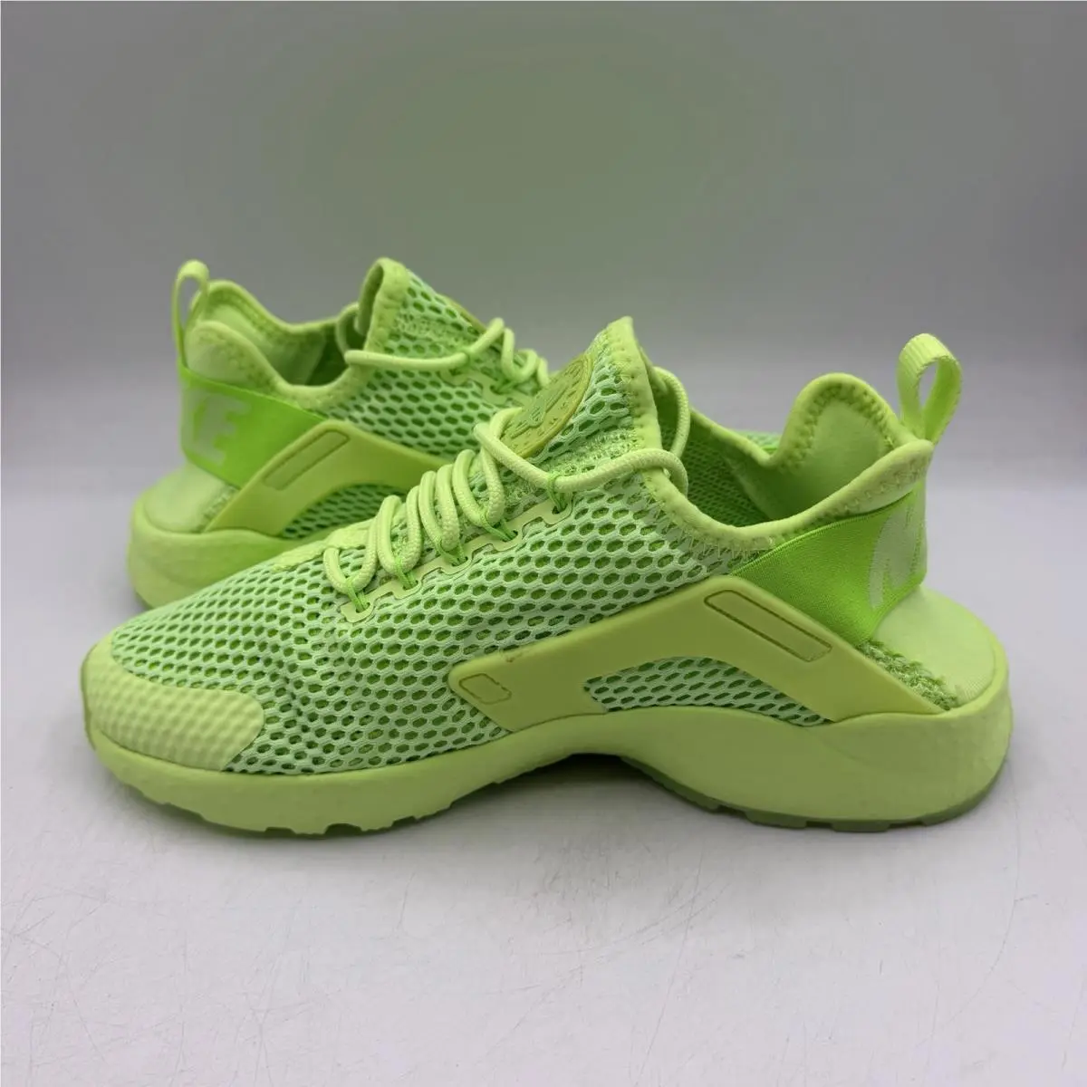Nike shoes - Nike Air Huarache - Air Huarache - 833292-300 - Green 1