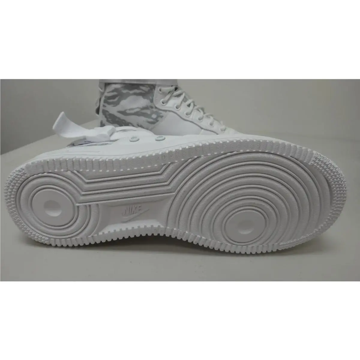 Nike shoes - SF Air Force 1 Mid - AA1129-100 - White 8