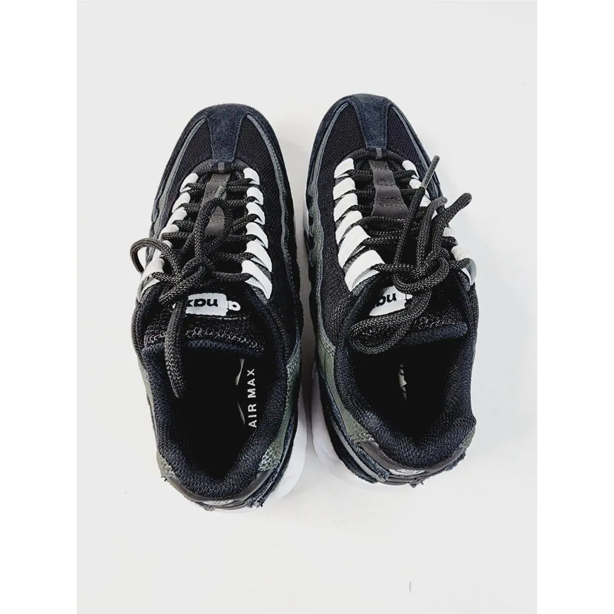Nike shoes - Black 1