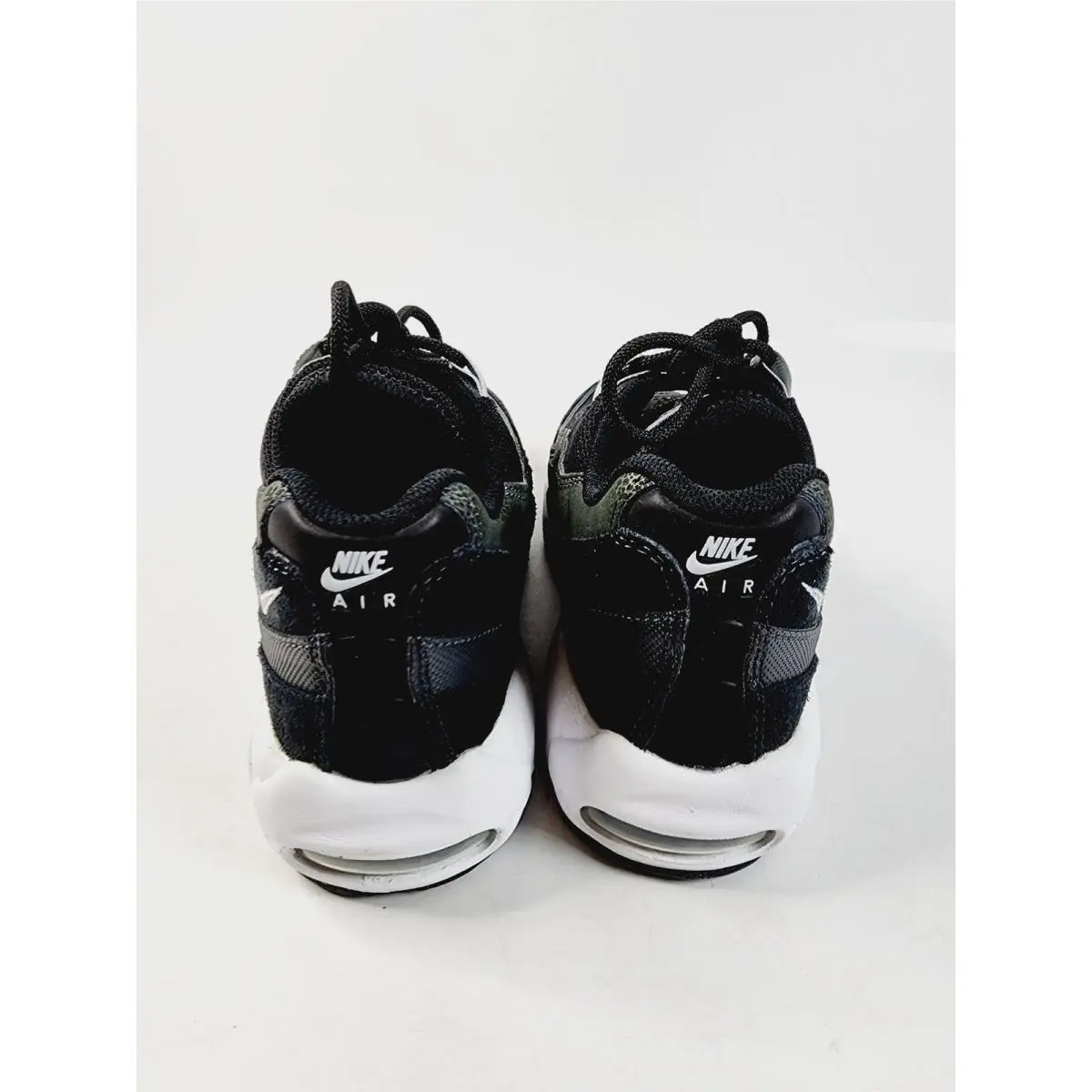 Nike shoes - Black 3