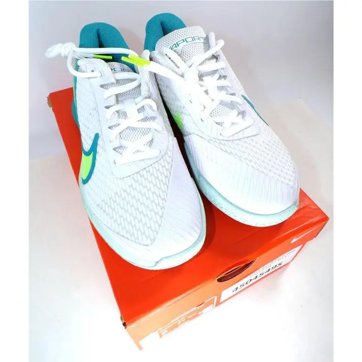 Nike shoes - Lime, Teal 4