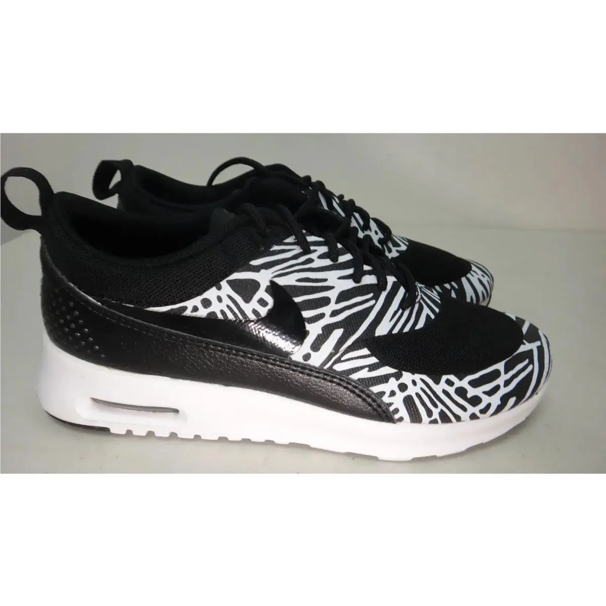 Nike shoes - Nike Air Max Thea - Air Max Thea - 599408-010 - Black/White/Metallic Silver 4