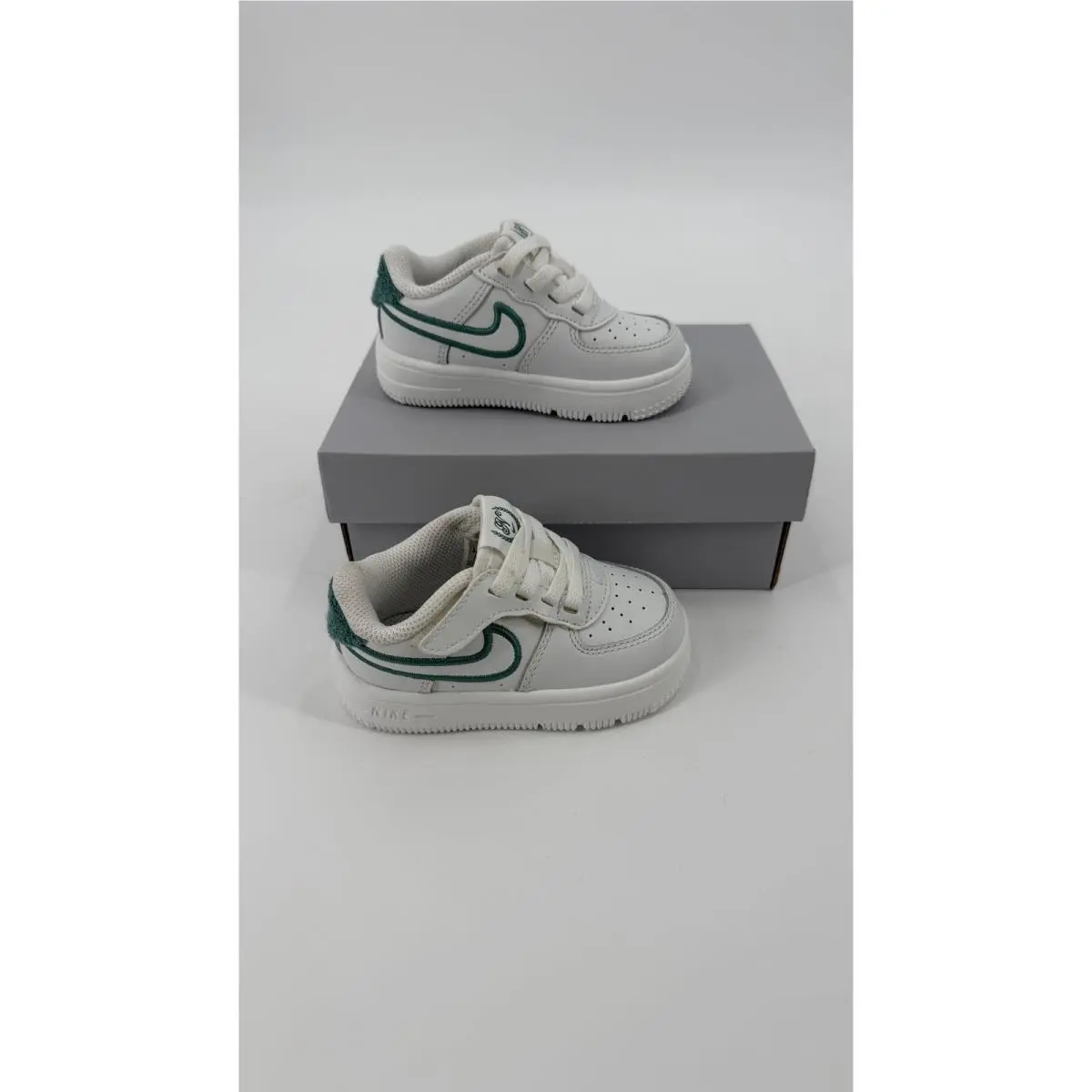Nike shoes - Force 1 Low EasyOn LV8 3 (TD) FZ3368-100 - White 0