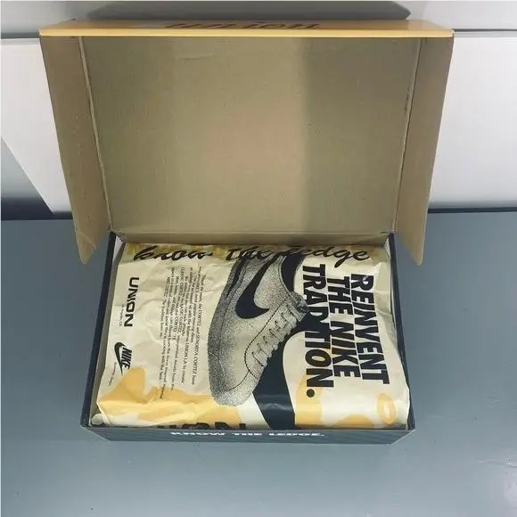 Nike shoes - Beige (UPC: 195870589677) 9