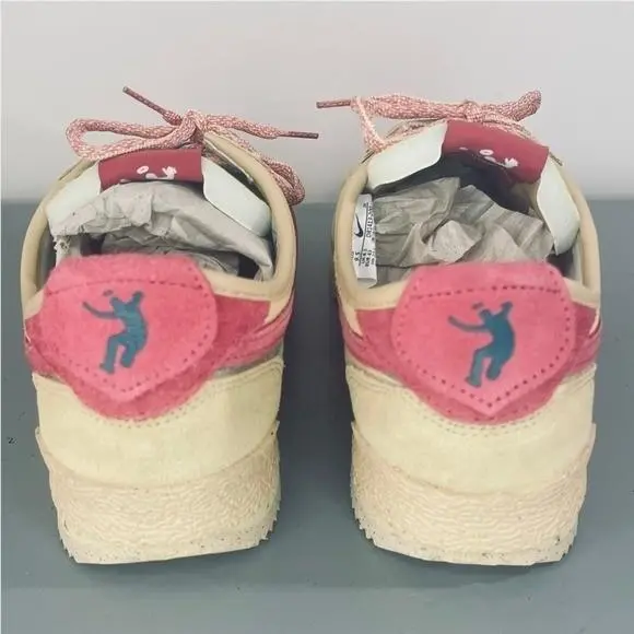 Nike shoes - Beige (UPC: 195870589677) 4