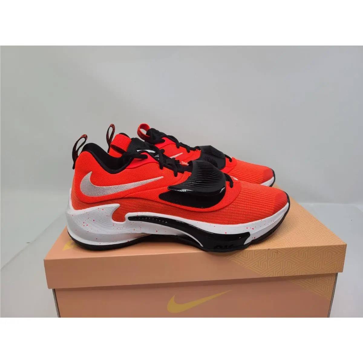 Nike shoes - Nike Zoom Freak - Zoom Freak - Red (UPC: 195238347352) 0