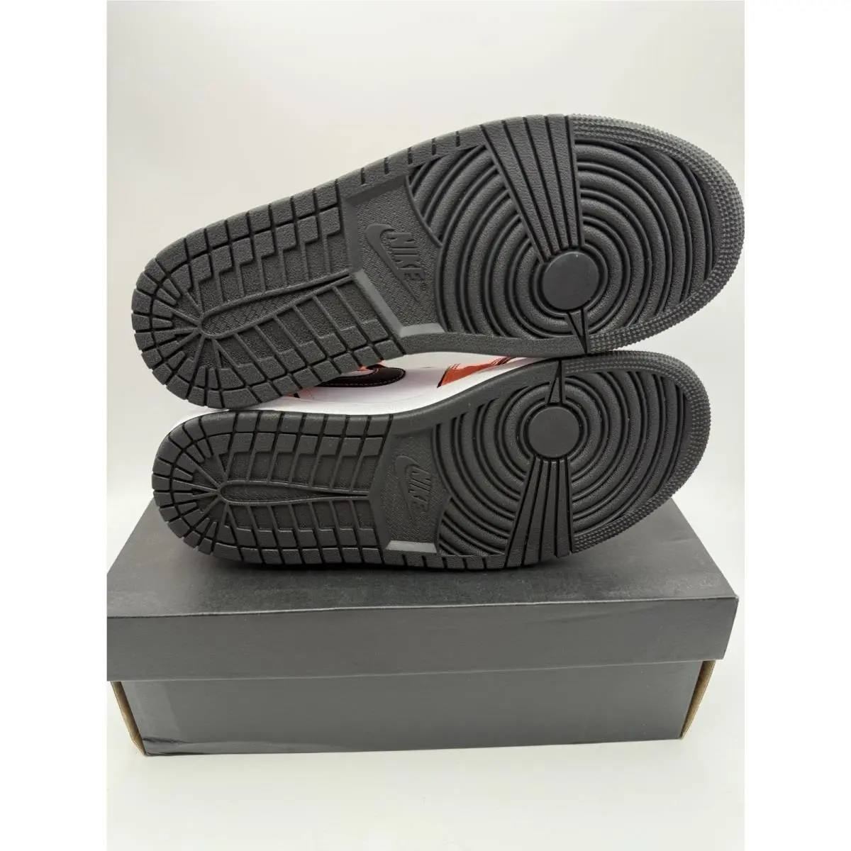 Nike shoes - Jordan Air 1 Mid GS - Orange (UPC: 0194501265423) 4