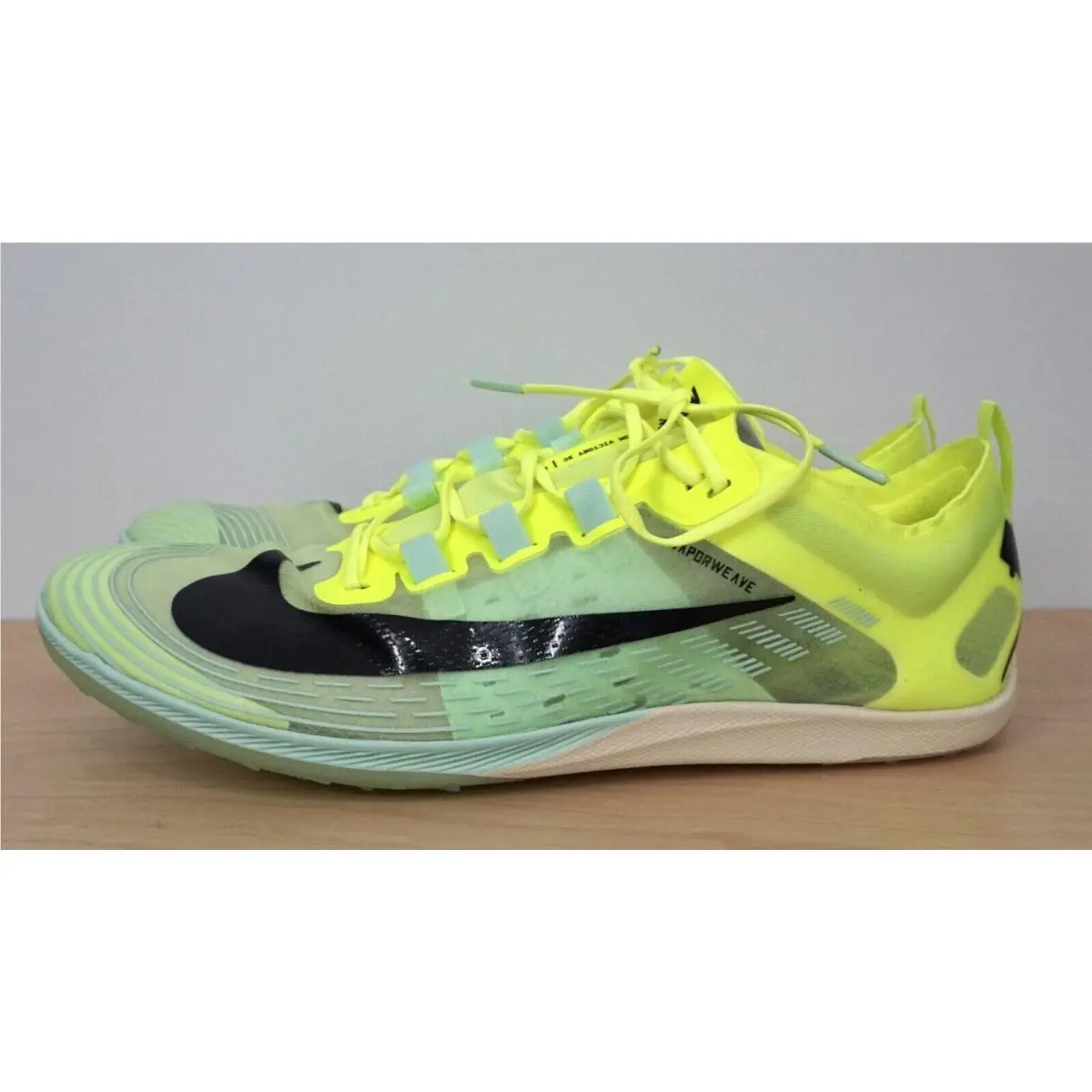 Nike shoes - Green 2