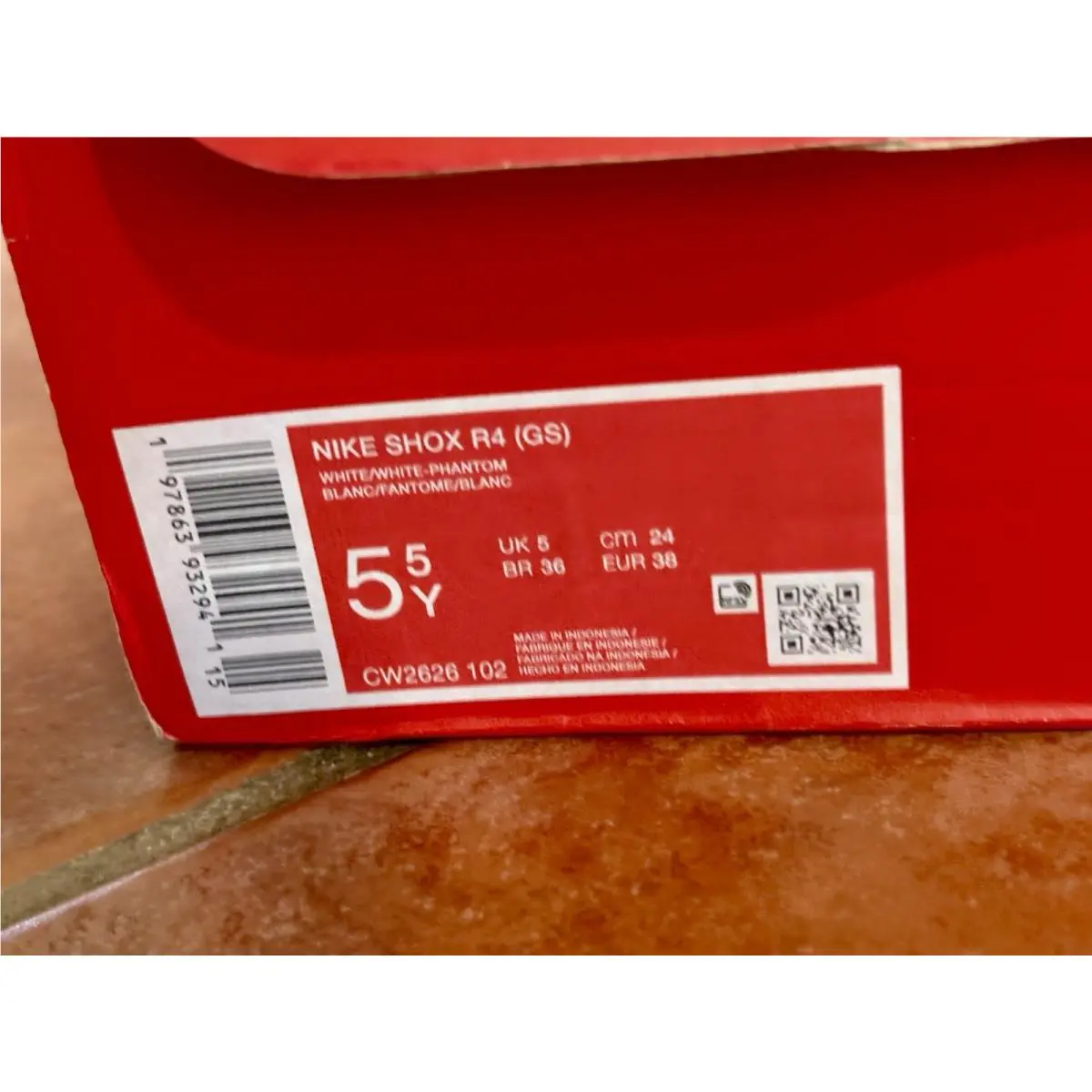 Nike shoes - Nike Shox R4 - Shox - White (UPC: 197863953045) 0
