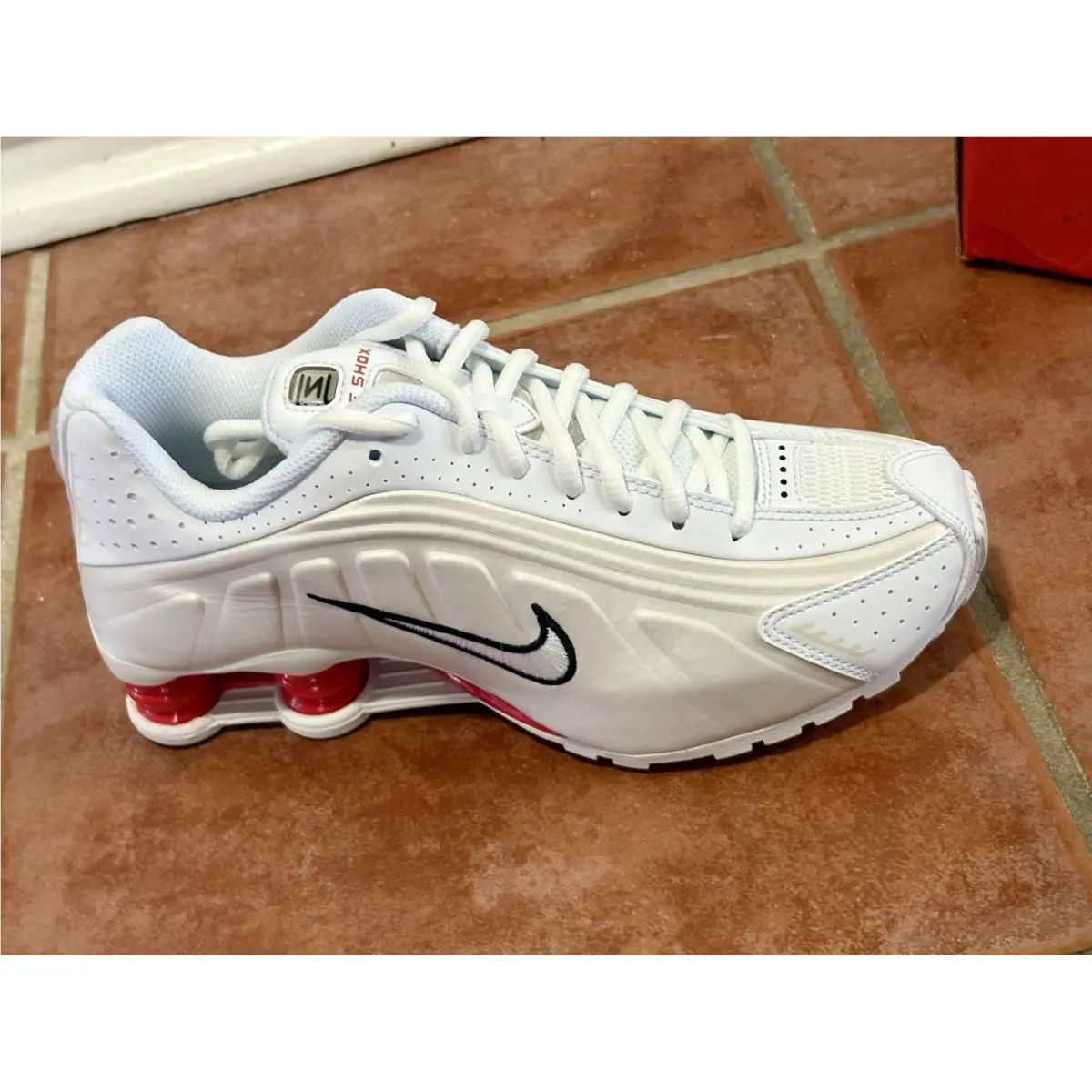Nike shoes - Nike Shox R4 - Shox - White (UPC: 197863953045) 3