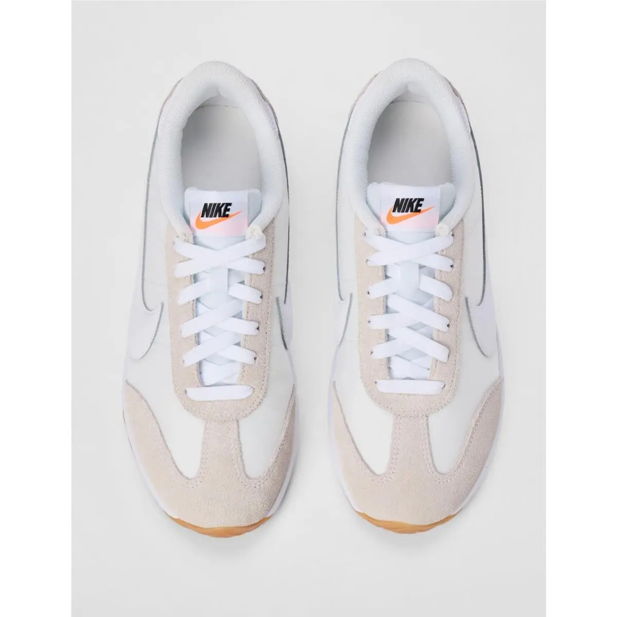 Nike shoes - White 2
