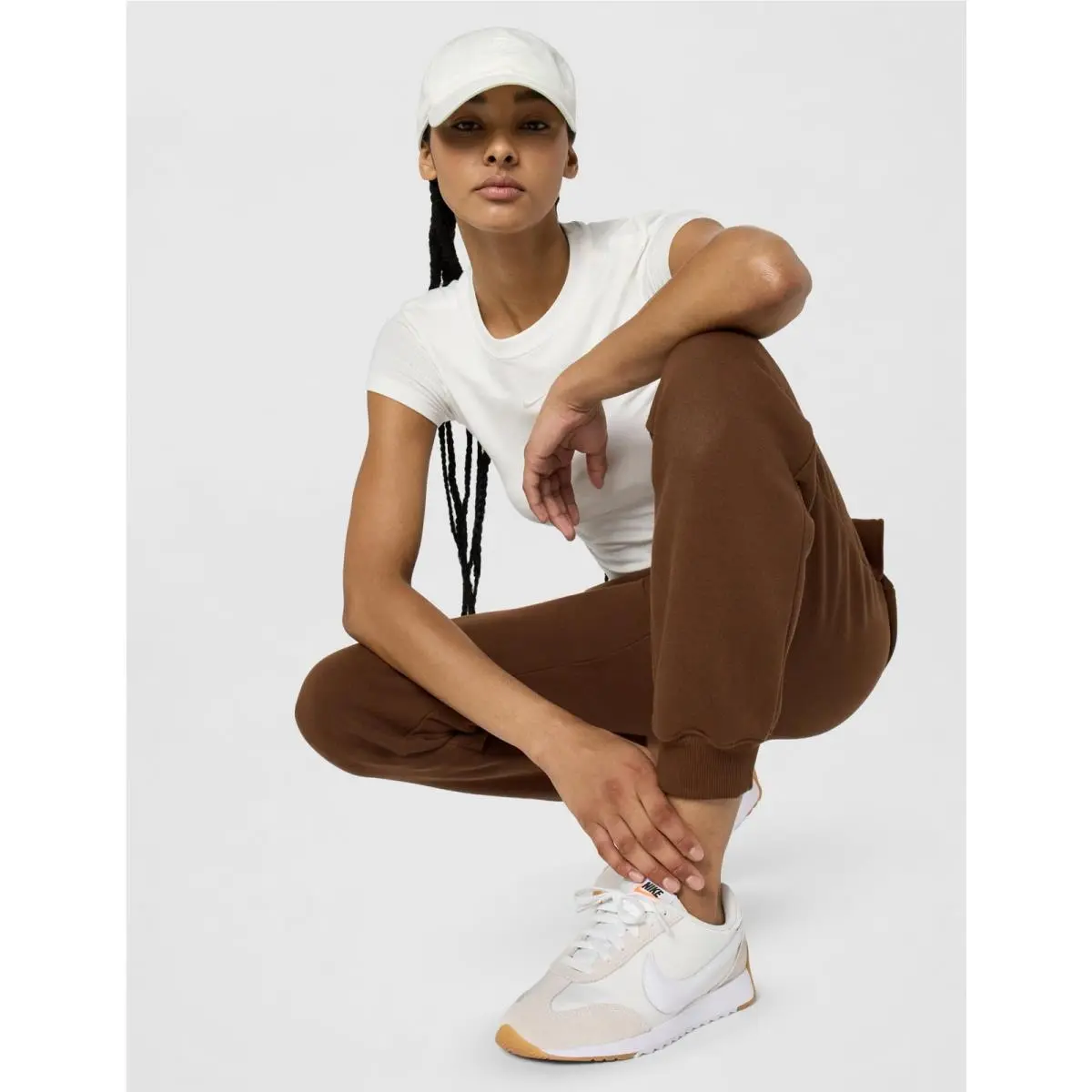 Nike shoes - White 4