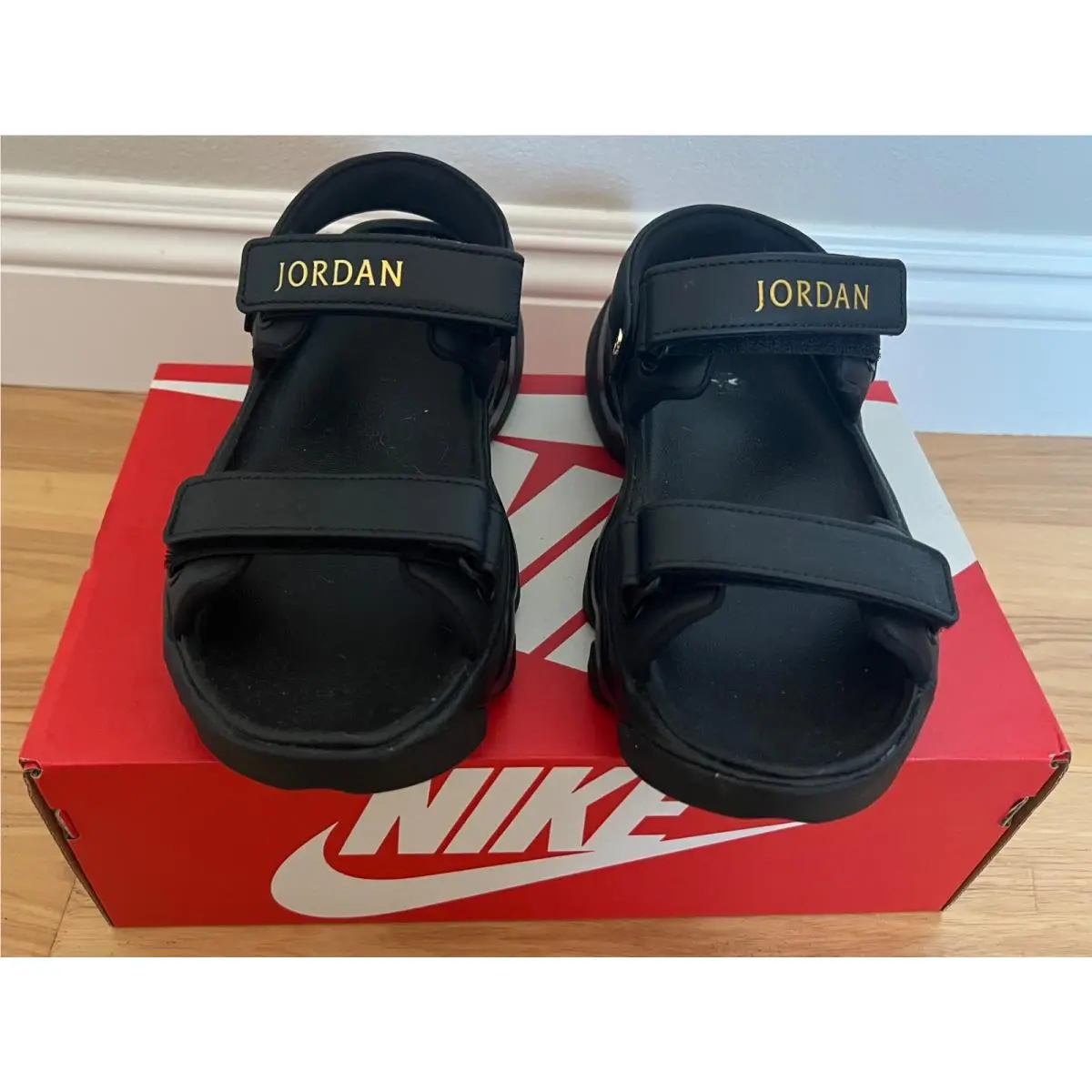 Nike Air Jordan Woman`s Jordan Deja Sandal Black Metallic Gold FN5036-001 Women