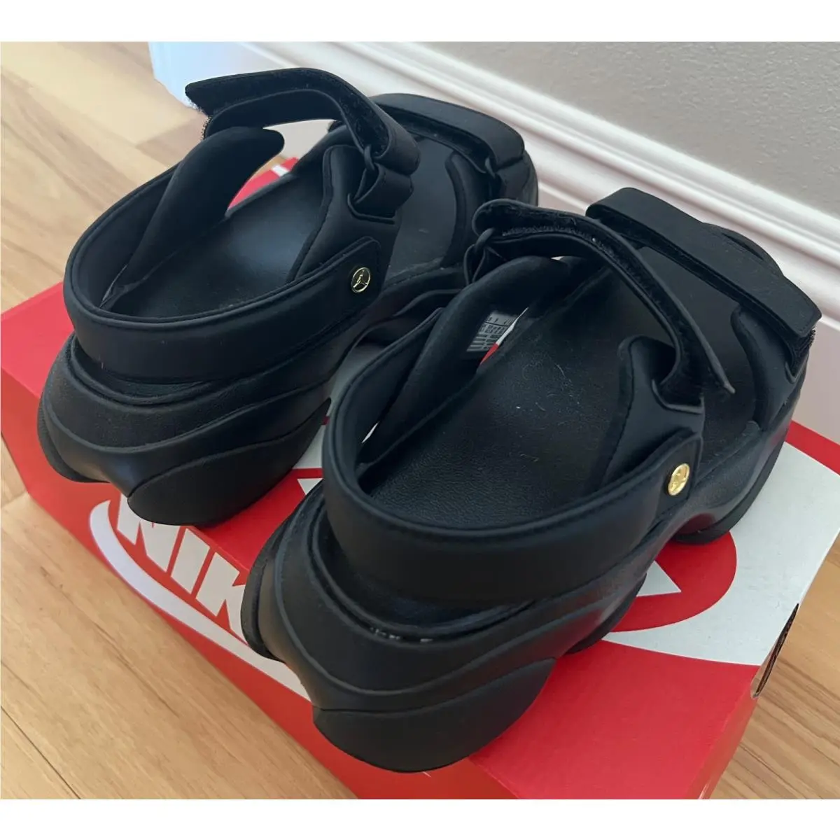 Nike shoes - Black 3