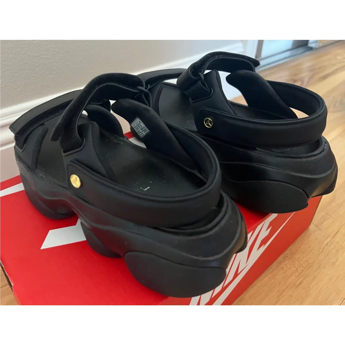Nike shoes - Black 4
