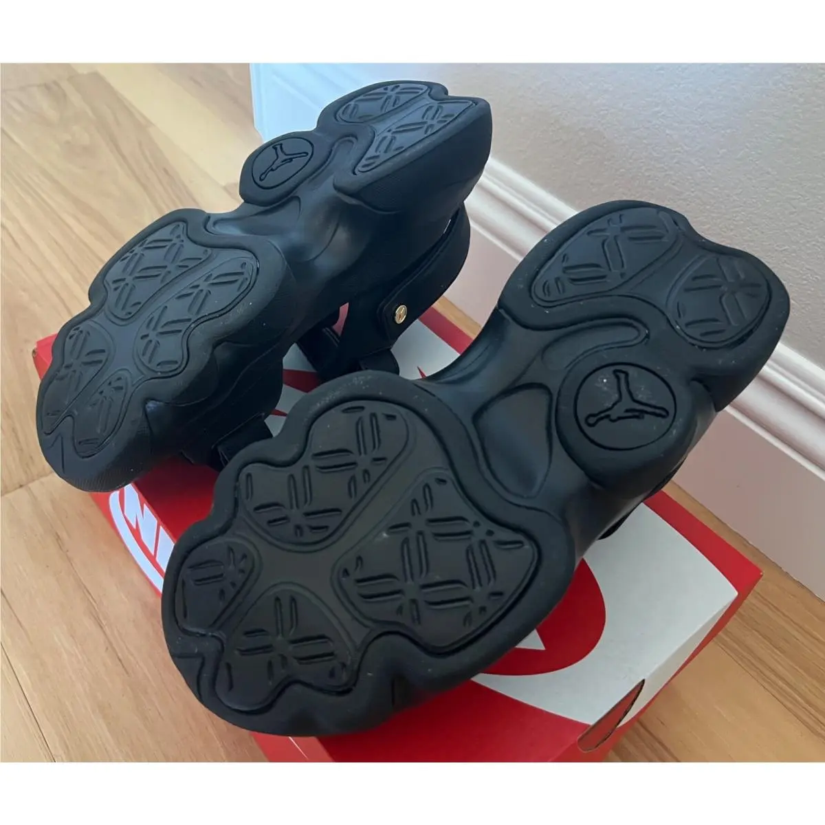 Nike shoes - Black 6