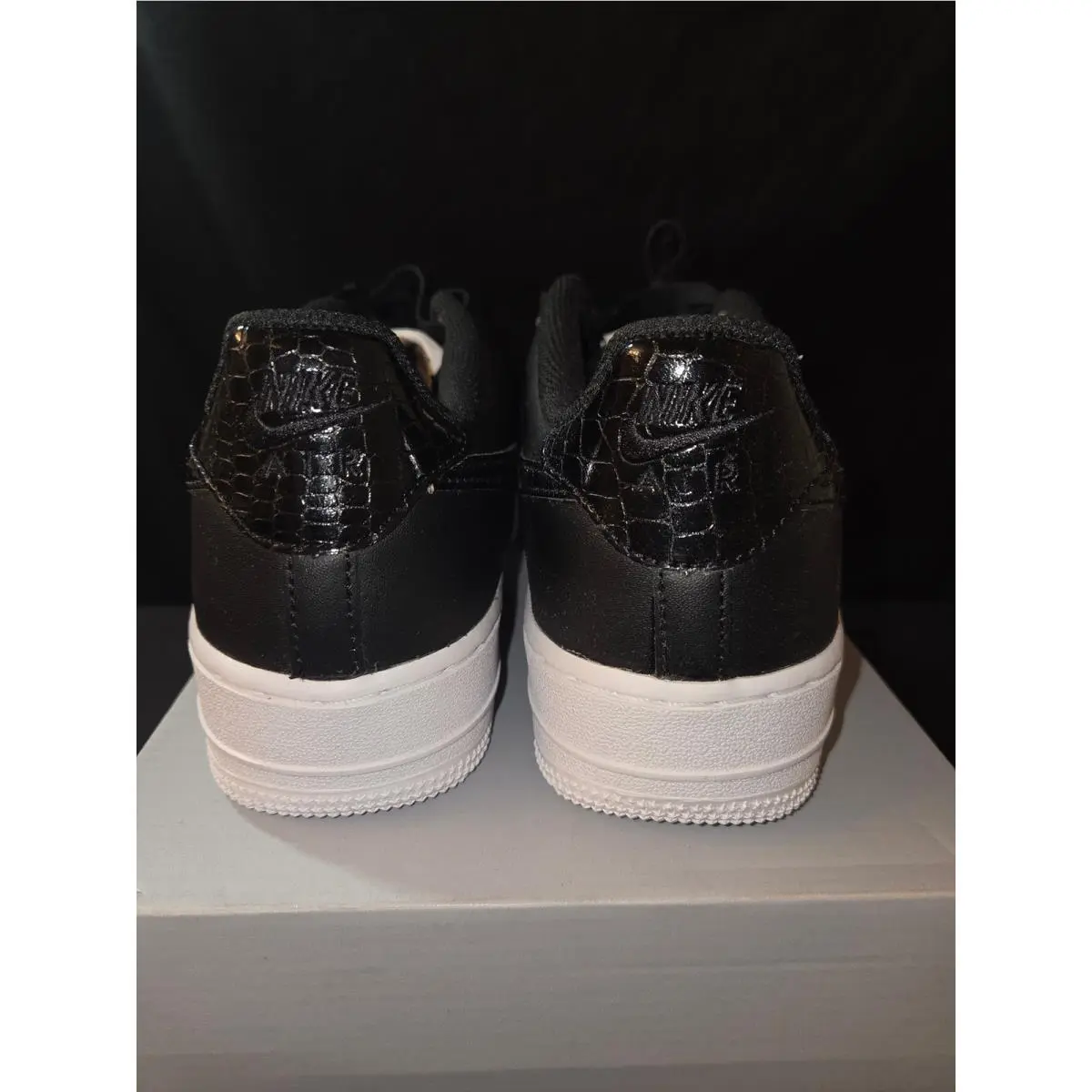 Nike shoes - Nike Air Force 1 LV8 - Black 2