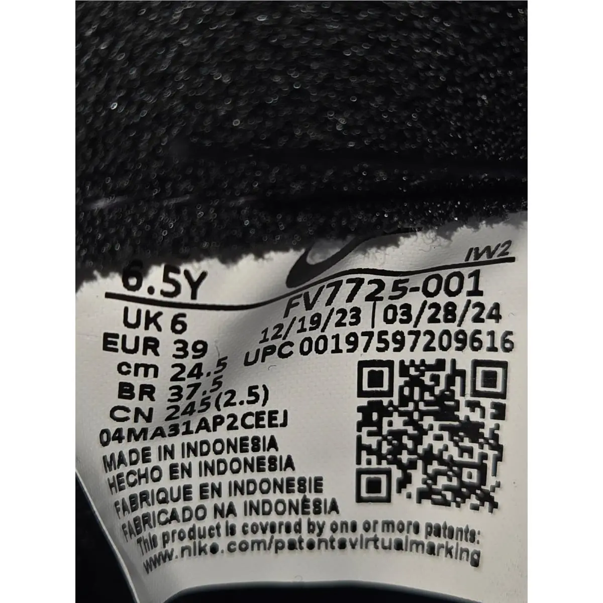 Nike shoes - Nike Air Force 1 LV8 - Black 3