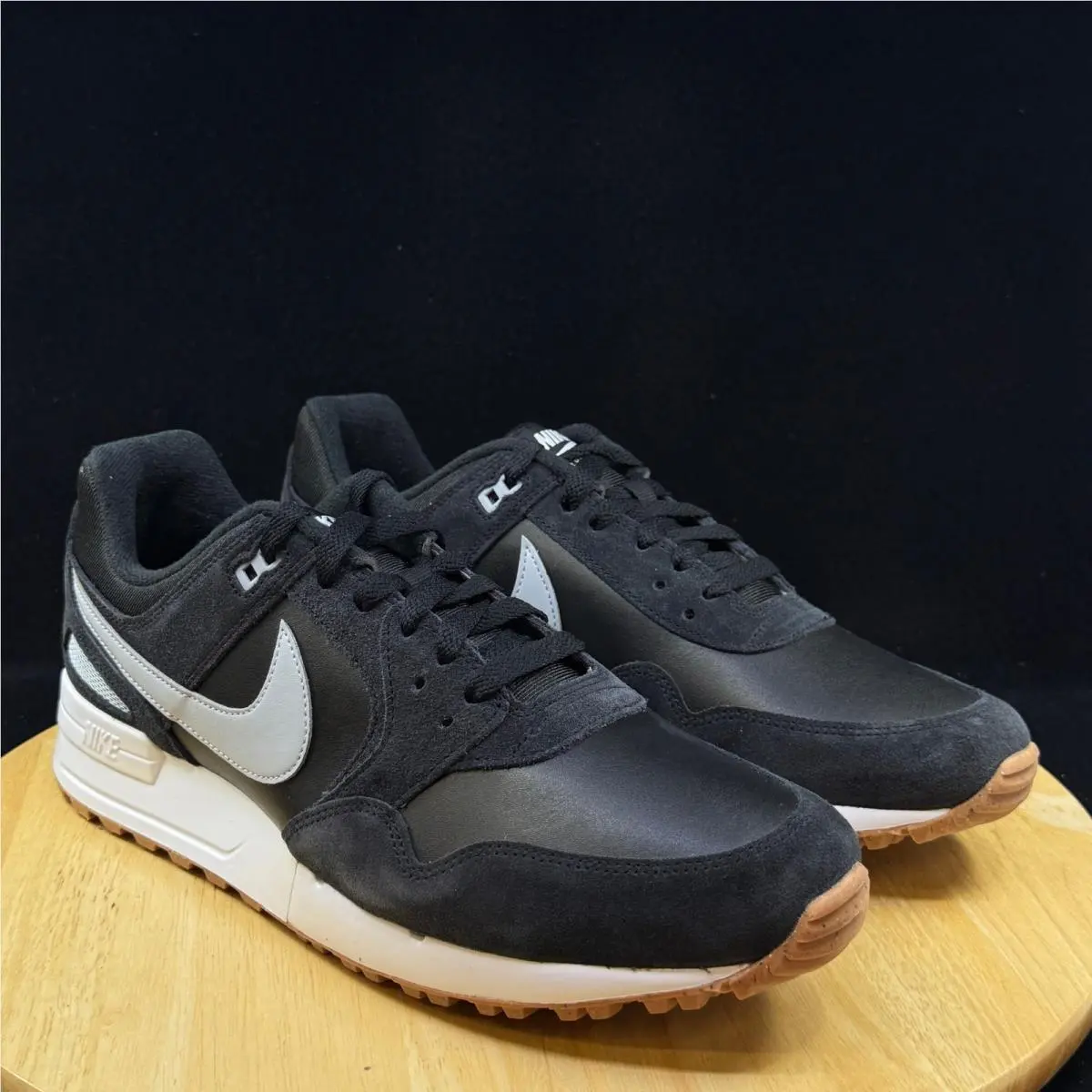 Nike shoes - Black 2