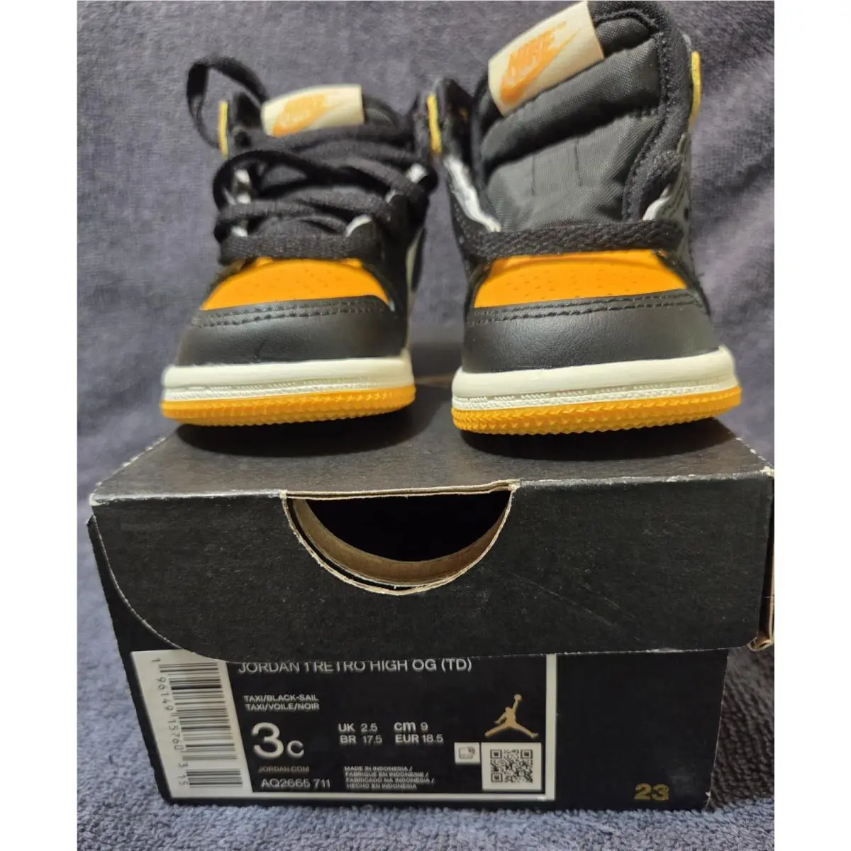 Nike shoes - Air Jordan 1 - Air - Black 4