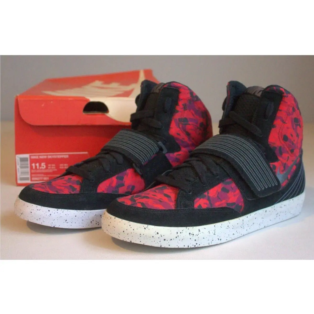 Nike shoes - Nike NSW - NSW - Gray 1