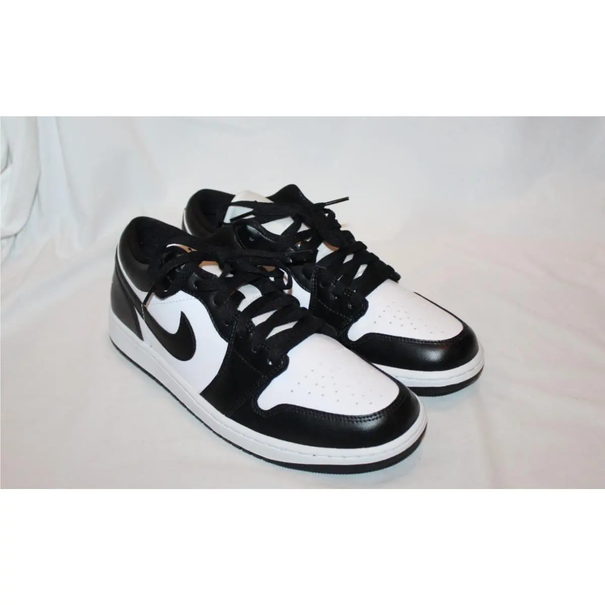 Nike shoes - Nike Air Jordan 1 - Air - Black/ White 0
