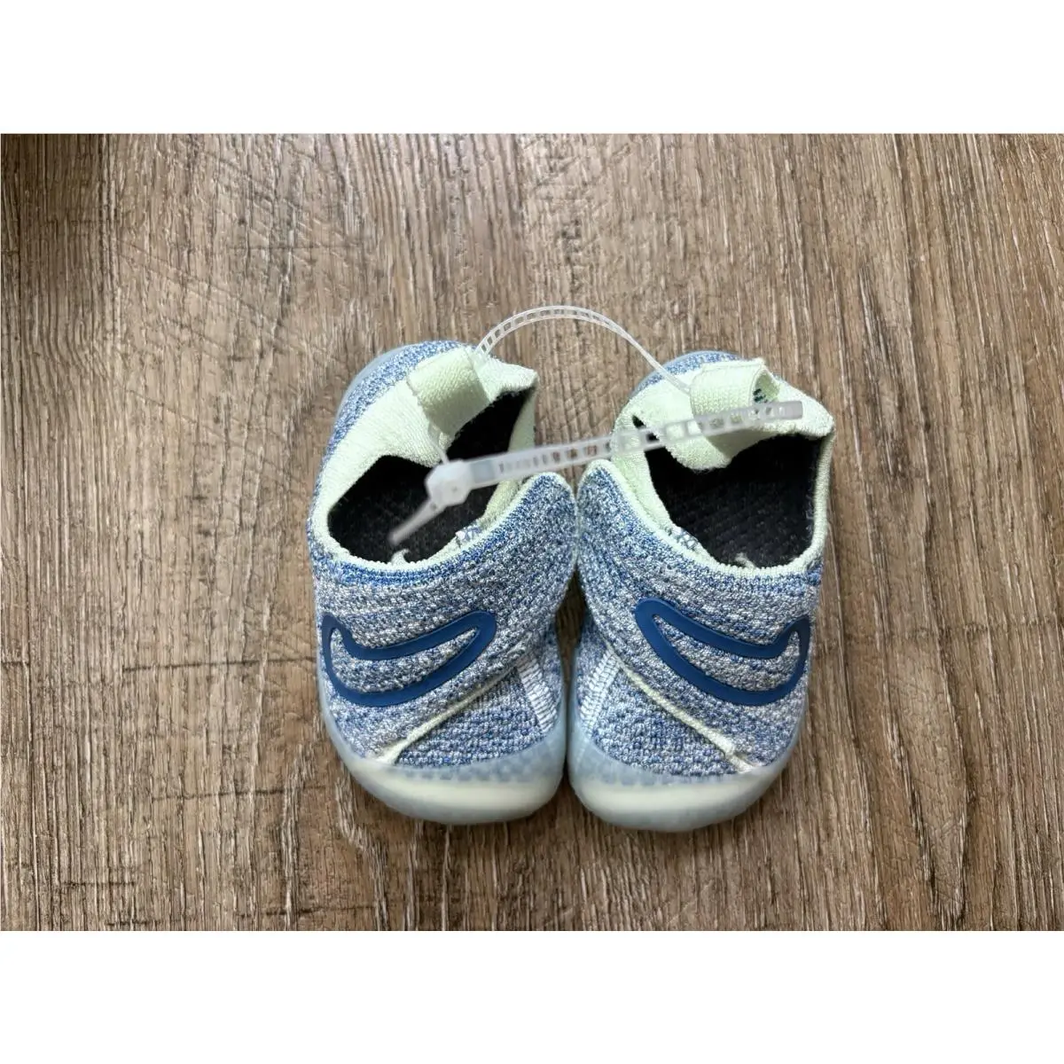 Nike shoes - Blue (UPC: 0198726873777) 0
